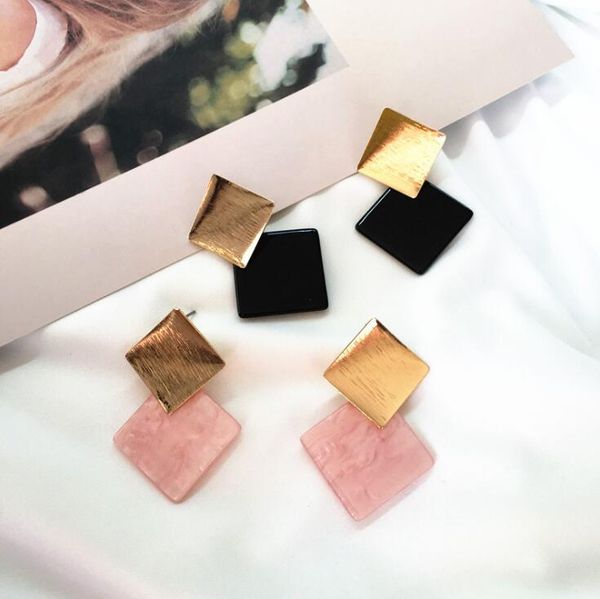 fashion-earrings diamond acrylic acetic acid earrings europe and america fashion atmosphere simple geometric metal stud earrings, Silver
fashion-earrings diamond acrylic acetic acid earrings europe and america fashion atmosphere simple geometric metal stud earrings, Silver