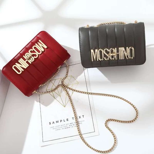 brand mo shoulder bags women bag luxury suede handbag winter velour bag gold chain clutch women crossbody ladies messenger bags
brand mo shoulder bags women bag luxury suede handbag winter velour bag gold chain clutch women crossbody ladies messenger bags