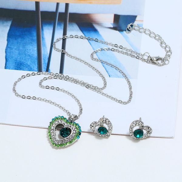 simple temperament high grade inlay rhinestone crystal heart pendant necklace earrings two piece set fashion jewelry, Silver
simple temperament high grade inlay rhinestone crystal heart pendant necklace earrings two piece set fashion jewelry, Silver