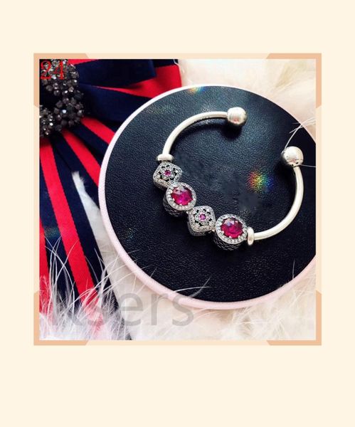 1:1 100%925 sterling silver red cat-eye bracelet is the first choice for gifts, Golden;silver
1:1 100%925 sterling silver red cat-eye bracelet is the first choice for gifts, Golden;silver