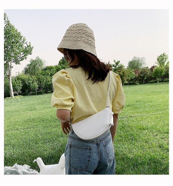 2020 new women's fashion casual ladies shoulder bag korean version of large-capacity ladies chest bag
2020 new women's fashion casual ladies shoulder bag korean version of large-capacity ladies chest bag