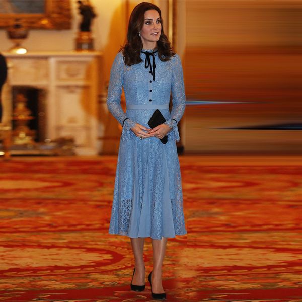casual dresses blue lace calf-length women designer runway long sleeve up female party dress 2021 autumn clothes, Black;gray
casual dresses blue lace calf-length women designer runway long sleeve up female party dress 2021 autumn clothes, Black;gray