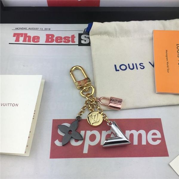 2019 shape keychain and bag key holders and more leather bracelets chromatic bag charm and key holder scarves belts, Silver
2019 shape keychain and bag key holders and more leather bracelets chromatic bag charm and key holder scarves belts, Silver