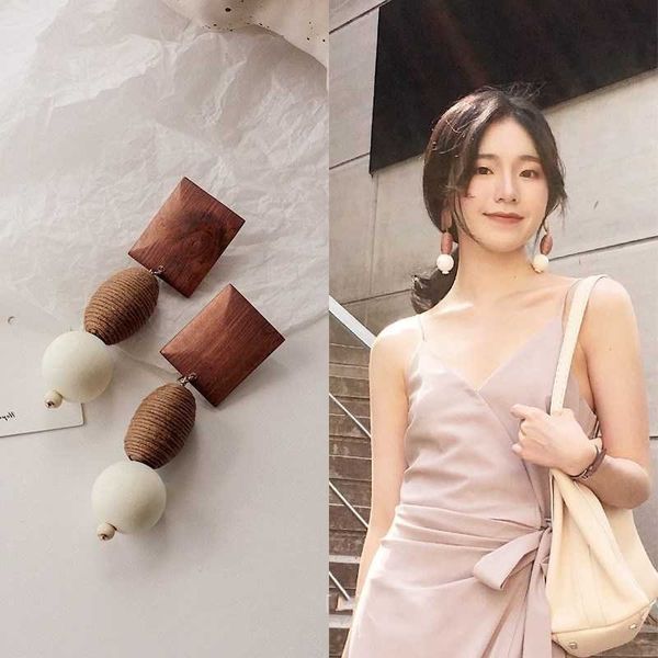 aomu new boho fashion linen hemp rope ball rattan wood long round drop earring women journery jewelry geometry boucle d'oreille, Silver
aomu new boho fashion linen hemp rope ball rattan wood long round drop earring women journery jewelry geometry boucle d'oreille, Silver
