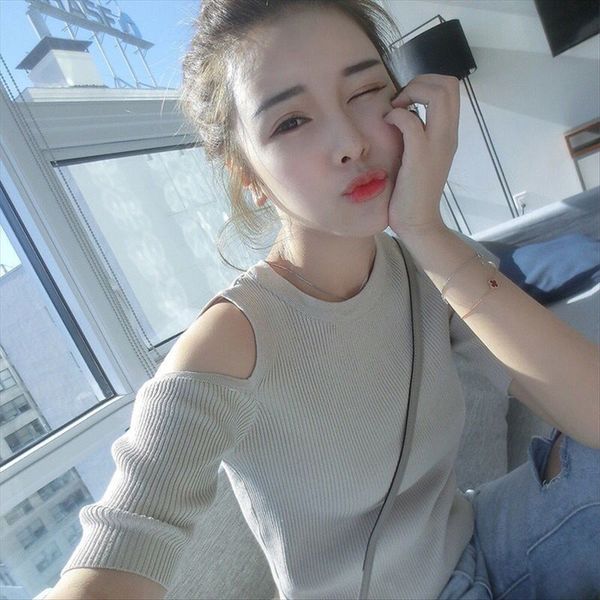 medium half sleeve shoulder-exposed tight t-shirt slim size short short sleeve ice silk knitted t-shirt female, White
medium half sleeve shoulder-exposed tight t-shirt slim size short short sleeve ice silk knitted t-shirt female, White