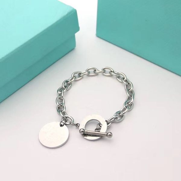 luxury designer jewelry women bracelets luxury designer bangles round brand men's and women's bracelet friendship bracelet
luxury designer jewelry women bracelets luxury designer bangles round brand men's and women's bracelet friendship bracelet