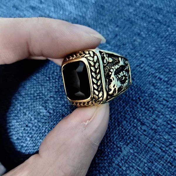 new 2020 man fashion stainless steel ring quality austrian vintage black stone rings dragon male gold wedding ring band for men, Golden;silver
new 2020 man fashion stainless steel ring quality austrian vintage black stone rings dragon male gold wedding ring band for men, Golden;silver