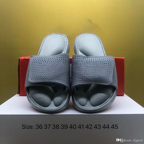 2020 new luxury designer men and women casual slippers memory foam strong three-dimensional sense of comfort and fashion
2020 new luxury designer men and women casual slippers memory foam strong three-dimensional sense of comfort and fashion