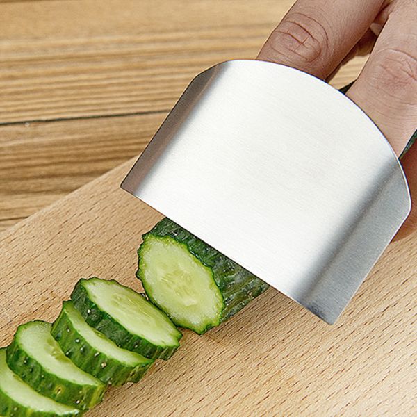 1 шт hand protector anti-вырезать finger защиты инструменты finger protecter finger guard нержавеющей steelkitchen гаджеты safe slice
1 шт hand protector anti-вырезать finger защиты инструменты finger protecter finger guard нержавеющей steelkitchen гаджеты safe slice