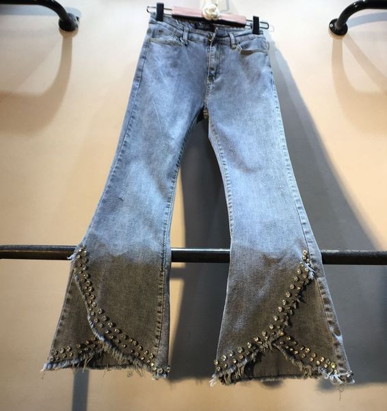 2019 spring new denim trousers womans heavy drilled beaded diamond high waist slim nine-point elastic horn jeans pants lady, Blue
2019 spring new denim trousers womans heavy drilled beaded diamond high waist slim nine-point elastic horn jeans pants lady, Blue