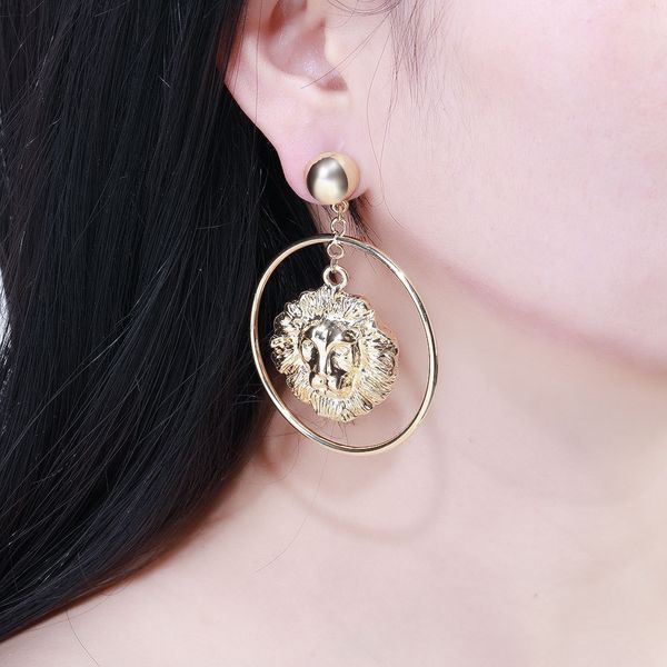 2020 new fashion designer earrings for women statement round gold lion head dangle earring metal earing hanging baroque, Silver
2020 new fashion designer earrings for women statement round gold lion head dangle earring metal earing hanging baroque, Silver