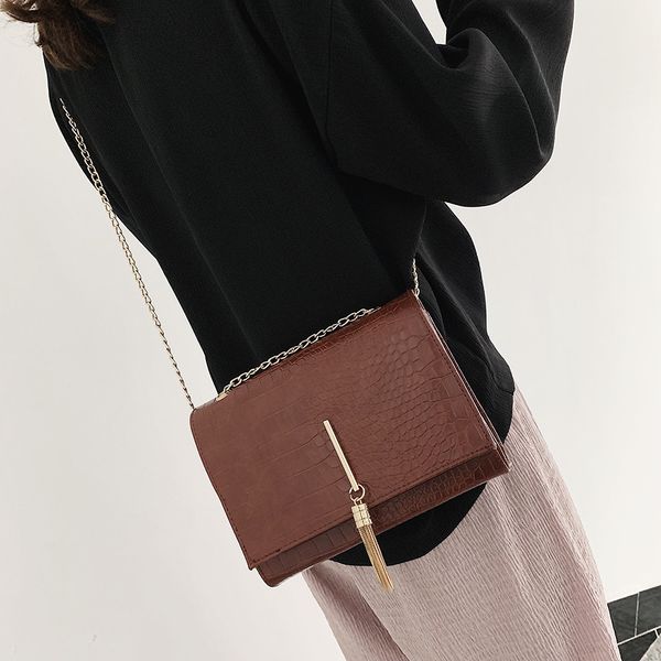 luxury handbags women bags designer 2019 new women fringed messenger bag shoulder bag fashion small square borse da donna
luxury handbags women bags designer 2019 new women fringed messenger bag shoulder bag fashion small square borse da donna
