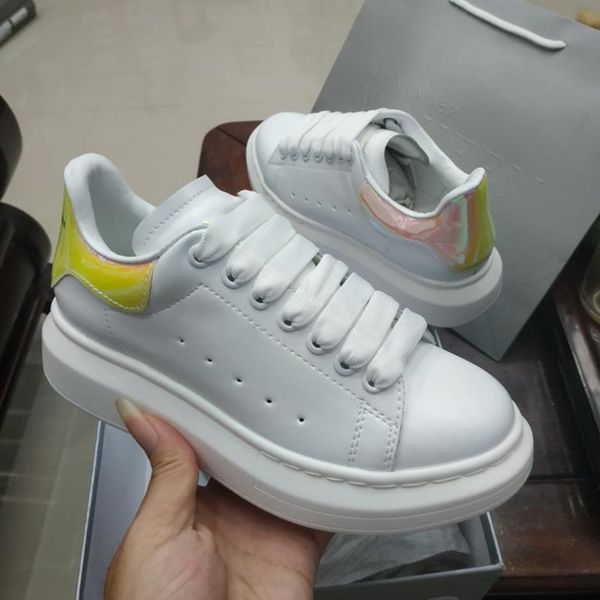 global selling women's design shoes men's fashion leather dress shoes reflective white red black velvet thick bottom casual shoes
global selling women's design shoes men's fashion leather dress shoes reflective white red black velvet thick bottom casual shoes