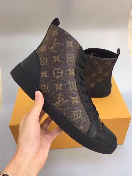 2019 new fashion casual men's shoes wild sports shoes outdoor comfort pattern flat men's shoes original box invoice packaging fast, Black
2019 new fashion casual men's shoes wild sports shoes outdoor comfort pattern flat men's shoes original box invoice packaging fast, Black