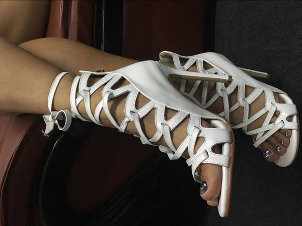 2019 silla rulers ladies leather 11cm high heel sandals shoes open toe one-line lace-up sandals wedding party zipper 34-42, Black
2019 silla rulers ladies leather 11cm high heel sandals shoes open toe one-line lace-up sandals wedding party zipper 34-42, Black