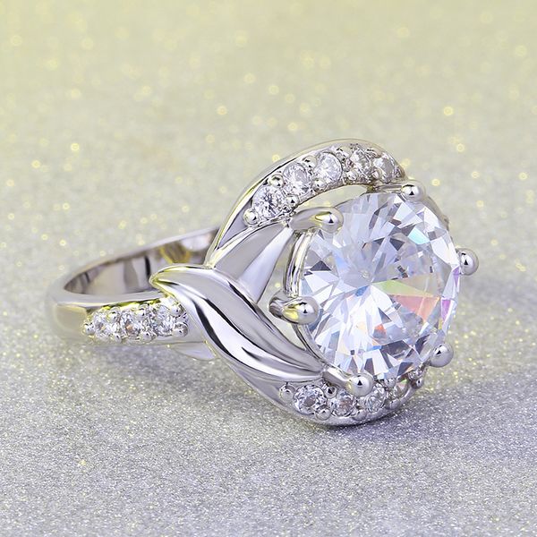 wholesale- handwear personality exaggeration main stone ring female european and american popular jewelry diamond ring, Golden;silver
wholesale- handwear personality exaggeration main stone ring female european and american popular jewelry diamond ring, Golden;silver