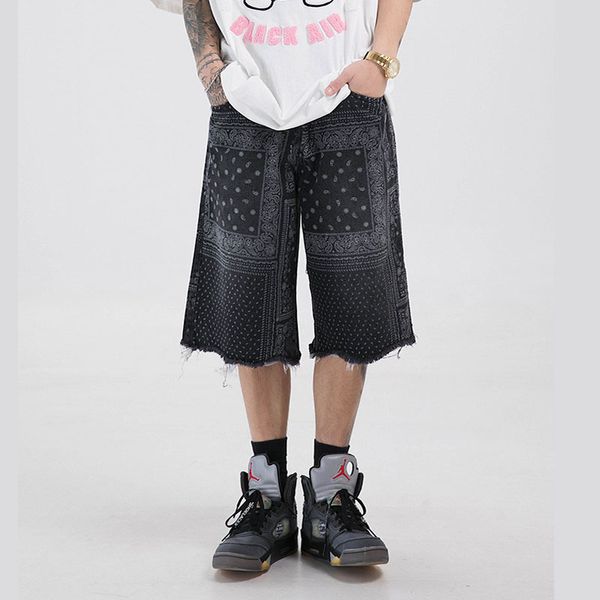 flower print jeans shorts male streetwear hip hop broken hem loose casual denim shorts, Black
flower print jeans shorts male streetwear hip hop broken hem loose casual denim shorts, Black
