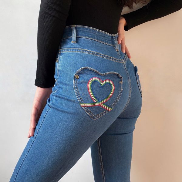 flare pants women rainbow embroidered heart shaped pocket high waist jeans women cotton skinny pant harajuku woman clothes, Blue
flare pants women rainbow embroidered heart shaped pocket high waist jeans women cotton skinny pant harajuku woman clothes, Blue