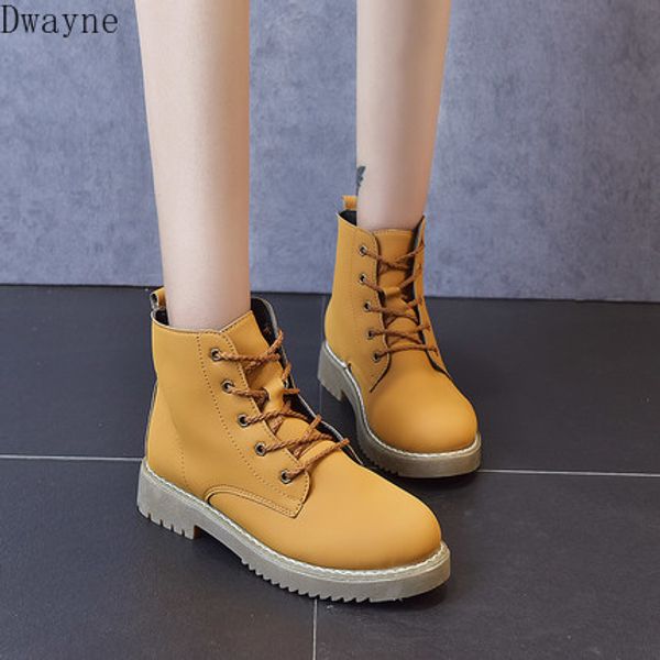 2020 new women's belt with love short tube flat round head wild locomotive small boots, Black
2020 new women's belt with love short tube flat round head wild locomotive small boots, Black