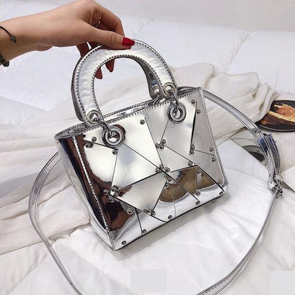2020 luxury tote bag fashion new high quality pu leather женская дизайнерская сумка зеркальная заклепка wild shoulder messenger bag
2020 luxury tote bag fashion new high quality pu leather женская дизайнерская сумка зеркальная заклепка wild shoulder messenger bag