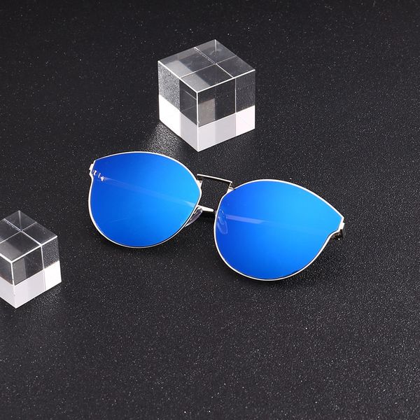 women reflective sunglasses protection uv400 female girls sun glasses metal frame outdoor daily eyewear, White;black
women reflective sunglasses protection uv400 female girls sun glasses metal frame outdoor daily eyewear, White;black