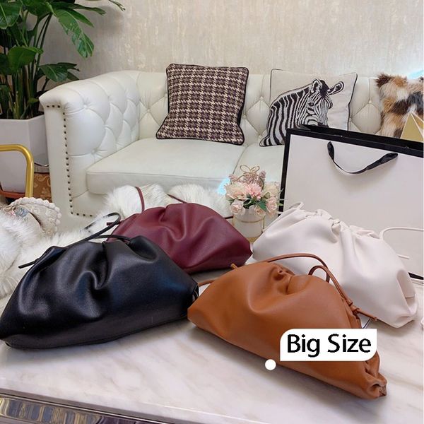 2019 desingers big size the pouch soft ladies small clutch bag hand fashion crossbody women cloud bag
2019 desingers big size the pouch soft ladies small clutch bag hand fashion crossbody women cloud bag