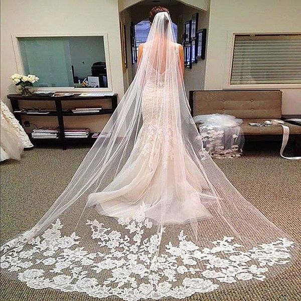 2 layers of 3 meters elegant white ivory wedding ribbon edge mantilla bridal veil with hair comb for bride wedding accessories
2 layers of 3 meters elegant white ivory wedding ribbon edge mantilla bridal veil with hair comb for bride wedding accessories