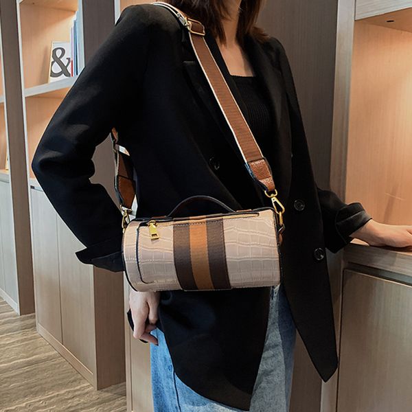 simple alligator women handbags casual stone pattern shoulder bags for women fashion design wild ladies messenger crossbody bag
simple alligator women handbags casual stone pattern shoulder bags for women fashion design wild ladies messenger crossbody bag