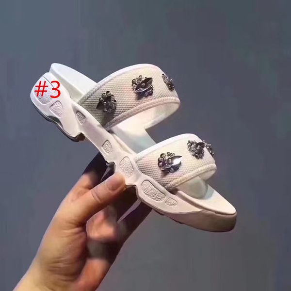superior quality pure hand embroidered sports sandals fashion sandals leisure slippers slippers large size 34-42, Black
superior quality pure hand embroidered sports sandals fashion sandals leisure slippers slippers large size 34-42, Black