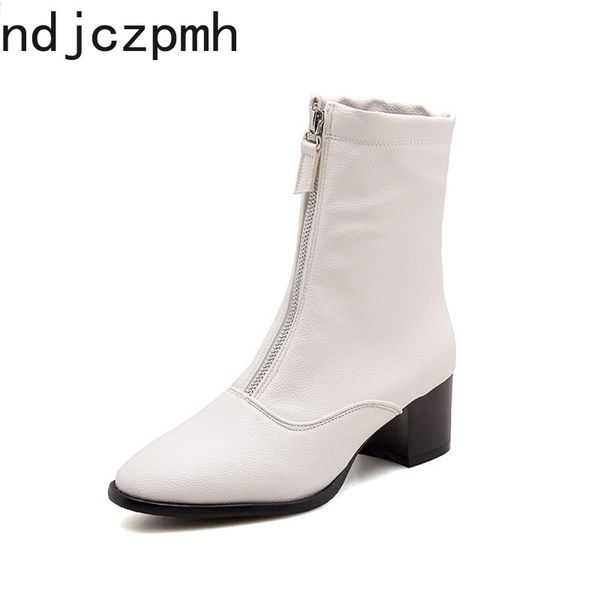 women's boots new pattern winter fashion round head zipper plush mid heel short tube women's shoes size 34-50 heel height 5.5cm, Black
women's boots new pattern winter fashion round head zipper plush mid heel short tube women's shoes size 34-50 heel height 5.5cm, Black