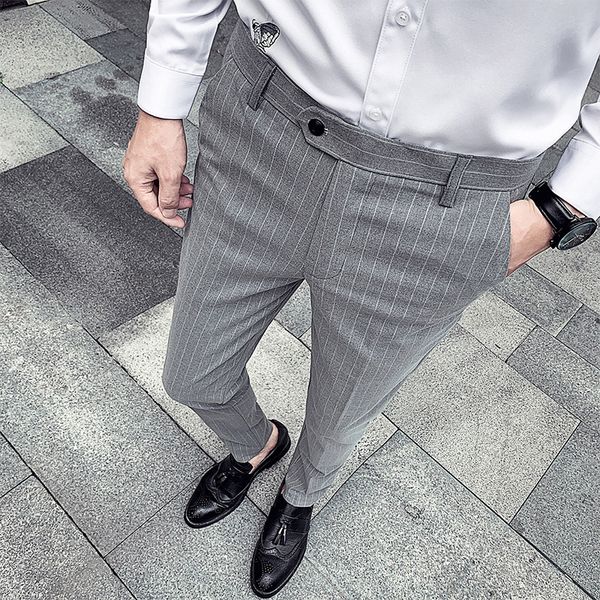 men's suits & blazers 2021 men dress pant classic stripe business suit pants casual slim fit wedding formal check trousers pantalon hom, White;black
men's suits & blazers 2021 men dress pant classic stripe business suit pants casual slim fit wedding formal check trousers pantalon hom, White;black