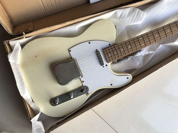 custom limited 60s master built relic cream white tele tl electric guitar big bridge cover, alder body, vintage tuners, aged chrome hardware
custom limited 60s master built relic cream white tele tl electric guitar big bridge cover, alder body, vintage tuners, aged chrome hardware