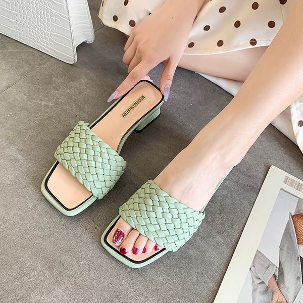 chunky heel weave slippers women sandals summer fashion flat heel slippers women outer wear open toe sandals 2020 new, Black
chunky heel weave slippers women sandals summer fashion flat heel slippers women outer wear open toe sandals 2020 new, Black