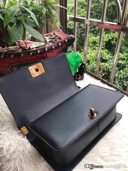 classic designer woman chain flap handbags plaid lambskin caviar genuine leather purse cross body shoulder messenger bags tote
classic designer woman chain flap handbags plaid lambskin caviar genuine leather purse cross body shoulder messenger bags tote