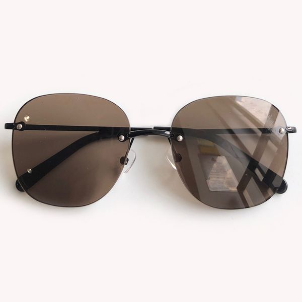 wholesale-fashion retro round glasses women sun glasses rimless sunglasses blue 2019 with original box and case, White;black
wholesale-fashion retro round glasses women sun glasses rimless sunglasses blue 2019 with original box and case, White;black