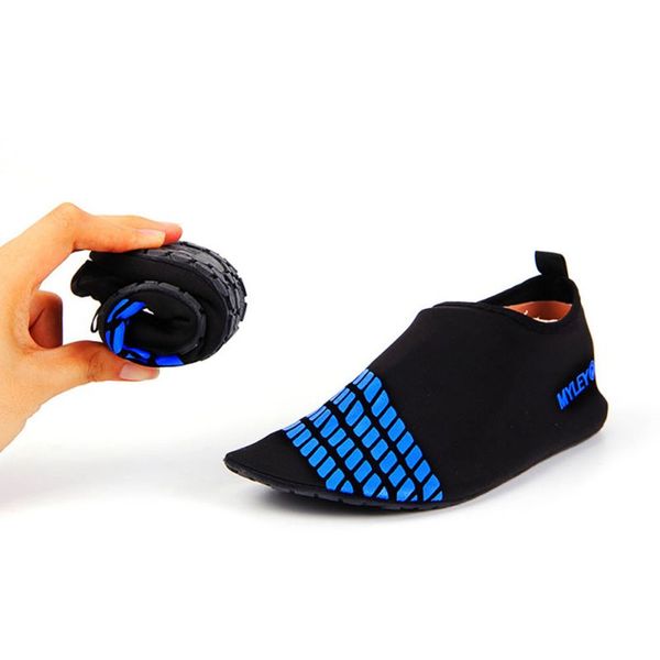 2017 men women quick dry diving shoes scuba snorkeling boots rubber socks prevent scratche non-slip for swim seaside beach
2017 men women quick dry diving shoes scuba snorkeling boots rubber socks prevent scratche non-slip for swim seaside beach