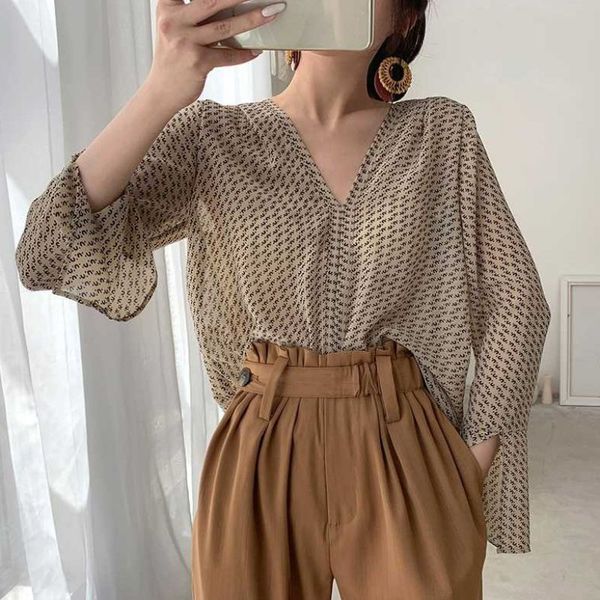 women's blouses & shirts summer print chiffon blouse vintage v neck street women long sleeve, White
women's blouses & shirts summer print chiffon blouse vintage v neck street women long sleeve, White