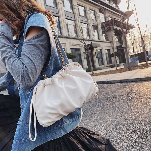 chain design clouds shape bags for women 2020 fashion crossbody shoulder messenger bag female handbags and purses #35
chain design clouds shape bags for women 2020 fashion crossbody shoulder messenger bag female handbags and purses #35