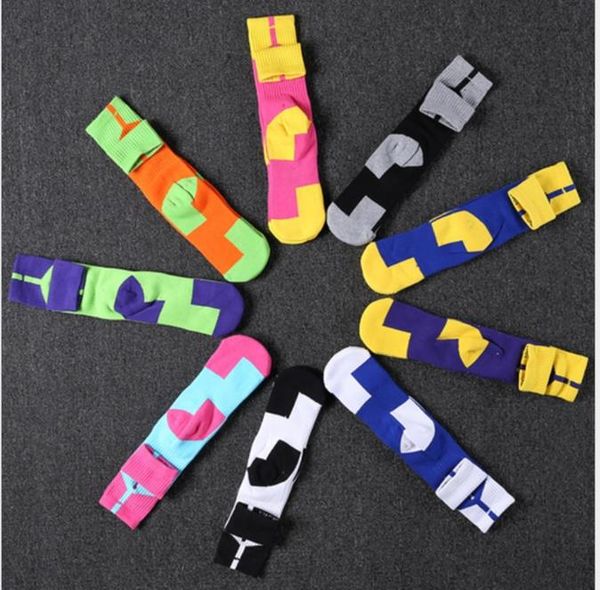 towel-bottom sports socks, cotton basketball socks, professional high-tube stockings, elite socks, odor-proof and shock-absorbing, Black
towel-bottom sports socks, cotton basketball socks, professional high-tube stockings, elite socks, odor-proof and shock-absorbing, Black