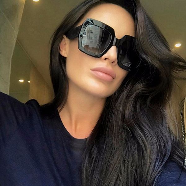 2020 new brand design retro sunglasses women square frame oversized sun glasses uv400 oculos de sol sunglass black green shades, White;black
2020 new brand design retro sunglasses women square frame oversized sun glasses uv400 oculos de sol sunglass black green shades, White;black