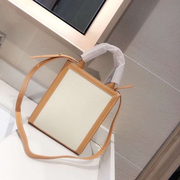 paragraphs 2020 designer shoulder handbags multi-purpose joker shopping bag of large capacity oblique satchel mini fashion shopping bag
paragraphs 2020 designer shoulder handbags multi-purpose joker shopping bag of large capacity oblique satchel mini fashion shopping bag