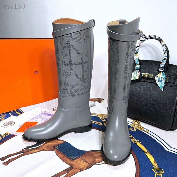 2019 autumn and winter new women's calfskin boots flat bottom with and knees classical high boots martin women's boots, Black
2019 autumn and winter new women's calfskin boots flat bottom with and knees classical high boots martin women's boots, Black