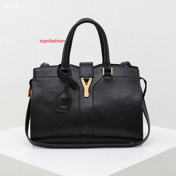 personality tibetan leather passenger women s baotou layer cowhide handmade retro shoulder portable messenger bag size 30x22x15cm
personality tibetan leather passenger women s baotou layer cowhide handmade retro shoulder portable messenger bag size 30x22x15cm