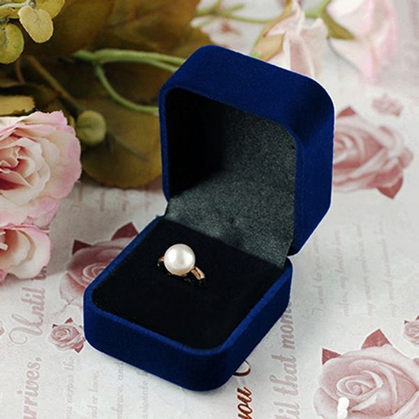 velvet jewelry necklace ring earring display storage organizer box case gift box, Black;white
velvet jewelry necklace ring earring display storage organizer box case gift box, Black;white