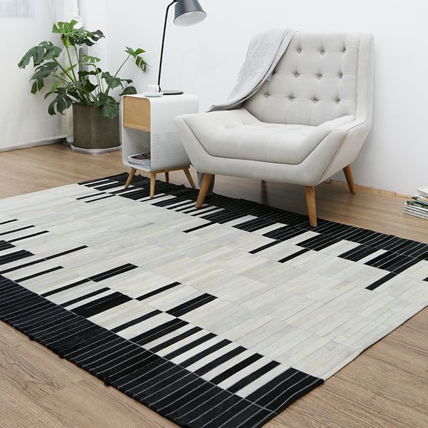 genuine cowhide leather patchwork rug for living room bedroom extra large is 200*300cm for 100% natural cowhide carpet
genuine cowhide leather patchwork rug for living room bedroom extra large is 200*300cm for 100% natural cowhide carpet