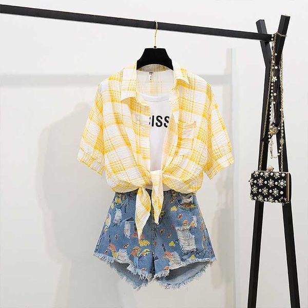 2020 female summer short sleeve two piece korea cloth plaid shirt print jean shorts women's casual sets, White
2020 female summer short sleeve two piece korea cloth plaid shirt print jean shorts women's casual sets, White