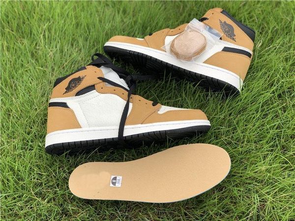 2020 1 high og rookie of the year 1s gold harvest black casual shoes men 555088 -700 authentic real leather sneakers with box
2020 1 high og rookie of the year 1s gold harvest black casual shoes men 555088 -700 authentic real leather sneakers with box
