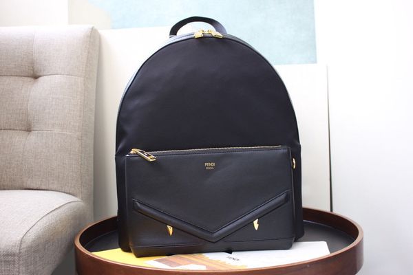 the new women's bag 7a high-end custom quality backpack business casual style silver metal accessories with a long shoulder strap
the new women's bag 7a high-end custom quality backpack business casual style silver metal accessories with a long shoulder strap