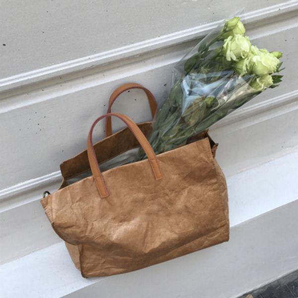 new wood women transparent kraft paper vintage shoulder bags letter solid casual tote handbags pu leather travel shopping pack
new wood women transparent kraft paper vintage shoulder bags letter solid casual tote handbags pu leather travel shopping pack