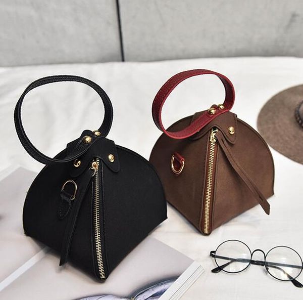 new style women bags fashion triangle bag wholesale luxury personality shoulder bags small sister handbags
new style women bags fashion triangle bag wholesale luxury personality shoulder bags small sister handbags